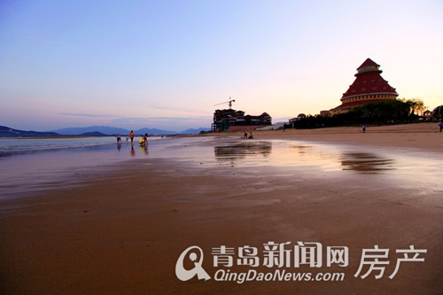 但规模较大的沙滩,只有崂山石老人风景区,黄岛的金沙滩和即墨的海泉湾