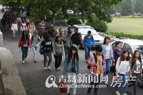 1个毕业班1/4学生计划买房 岛城'毕房族'群体壮大 1个毕业班1/4学生计划买房 岛城'毕房族'群体壮大