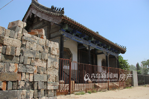 作为山东半岛的古老名城,具有悠久文化底蕴的即墨古城项目改造一直以来都备受市民关注。上月底,该区域又有9宗地块上市,还未“满月”就已经被即墨鼎盛泰开发建设有限公司和即墨鼎泰德开发建设有限公司成功“瓜分”。 作为山东半岛的古老名城,具有悠久文化底蕴的即墨古城项目改造一直以来都备受市民关注。上月底,该区域又有9宗地块上市,还未“满月”就已经被即墨鼎盛泰开发建设有限公司和即墨鼎泰德开发建设有限公司成功“瓜分”。