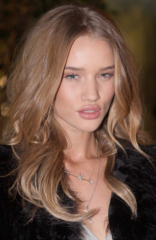 男人帮评全球最性感女星 变3女主角家居诱惑夺