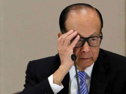 <em>李嘉诚</em>首次<em>回应</em>撤资不爱国<em>质疑</em> 称指责毫无根