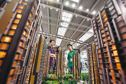 央行: 弃汇率稳房价 或 弃房价稳汇率 不是好办