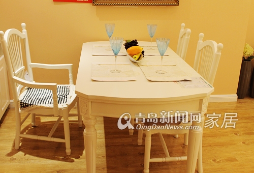 2012年餐厅风格流行趋势 六款餐桌餐椅送冬日温暖